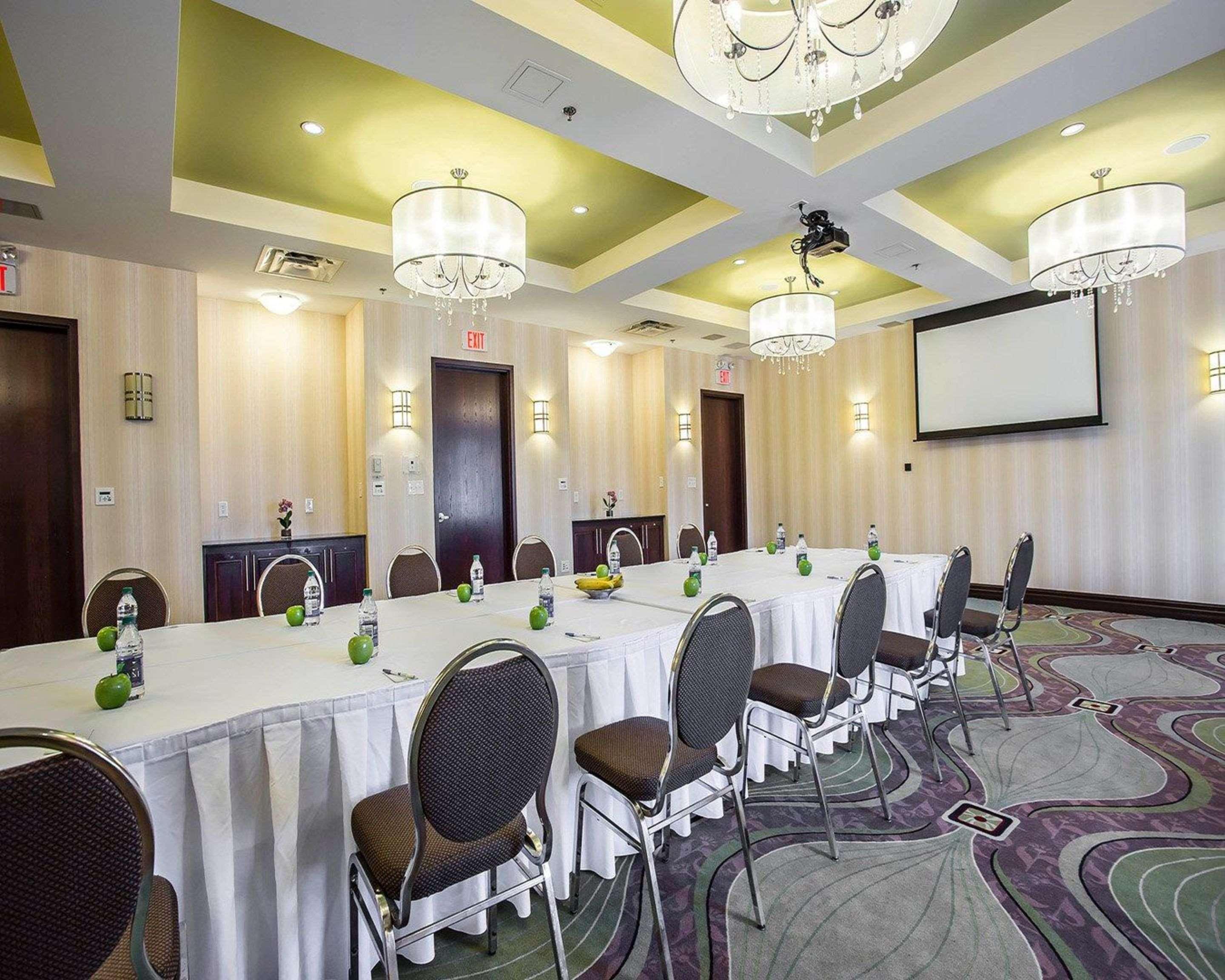Timberlea Comfort Hotel Bayer'S Lake מראה חיצוני תמונה