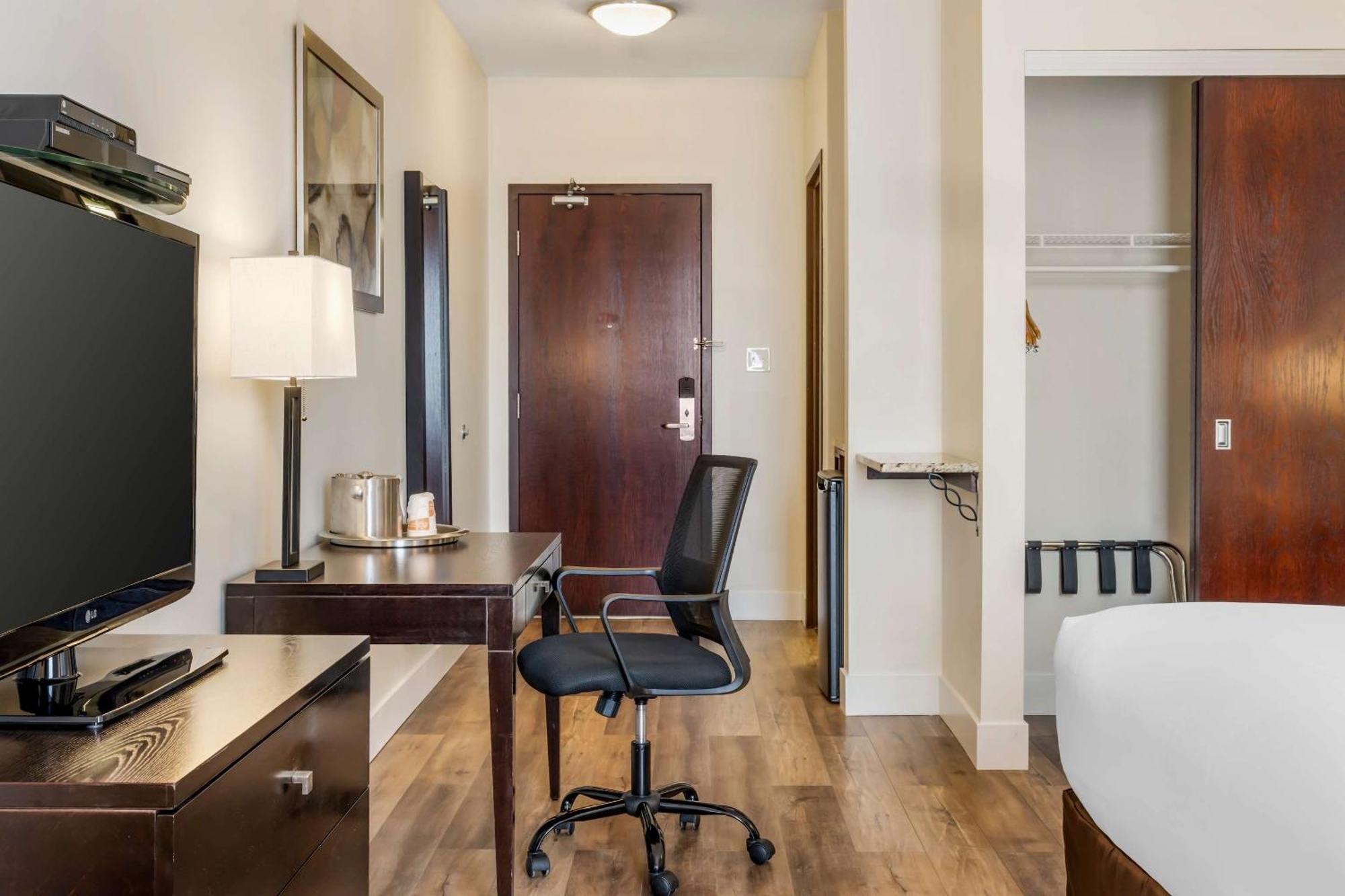 Timberlea Comfort Hotel Bayer'S Lake מראה חיצוני תמונה