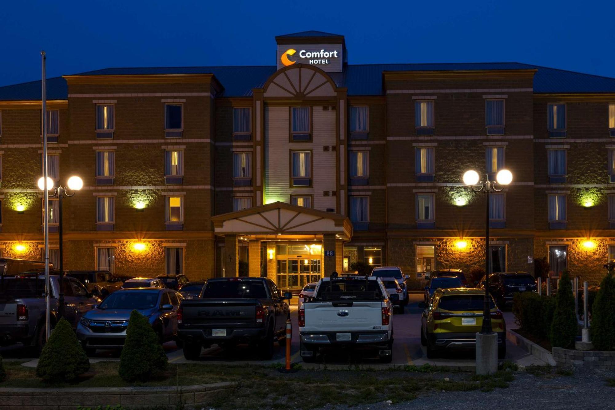 Timberlea Comfort Hotel Bayer'S Lake מראה חיצוני תמונה