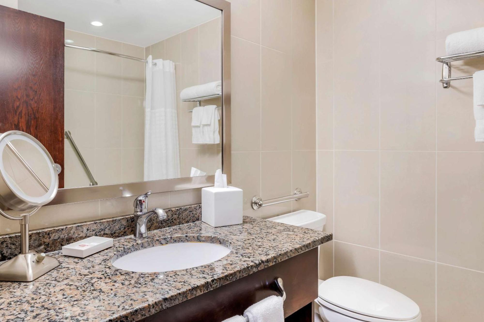 Timberlea Comfort Hotel Bayer'S Lake מראה חיצוני תמונה